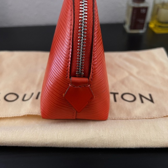 Louis Vuitton Epi Cosmetic Case Piment - Picture 3 of 5